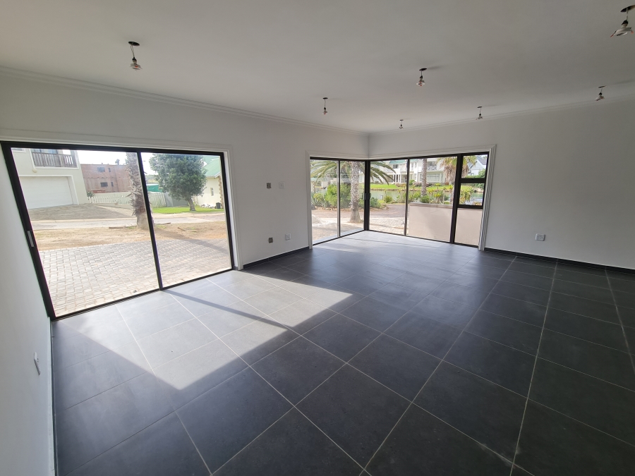 3 Bedroom Property for Sale in Marina Martinique Eastern Cape